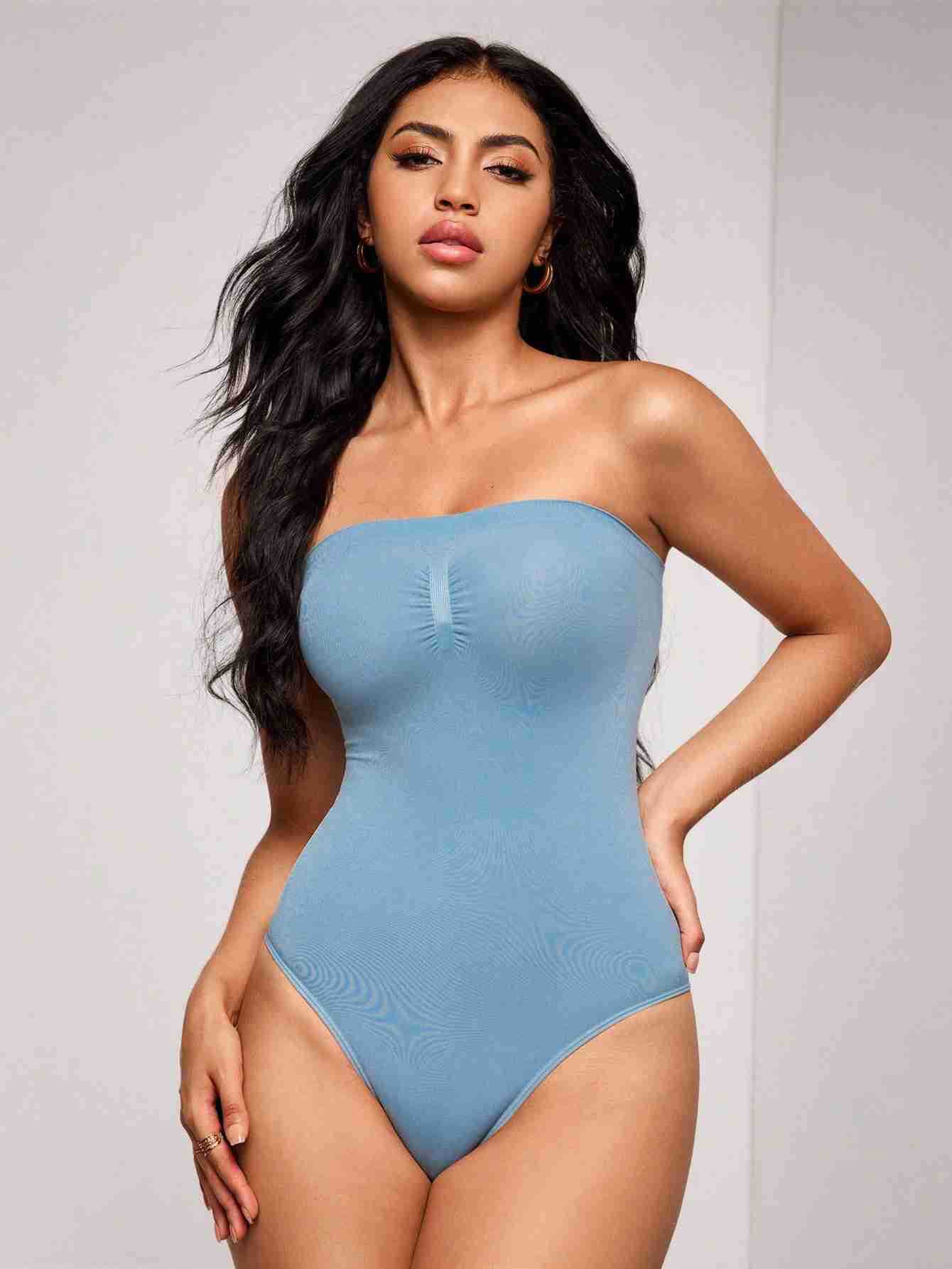 A Fashionable Strapless support Jumpsuit For Women