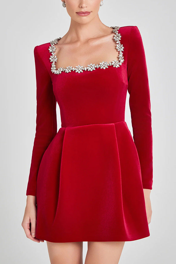 Elegant Square Neck Long-sleeved Dress With Flowers Rhinestone Design